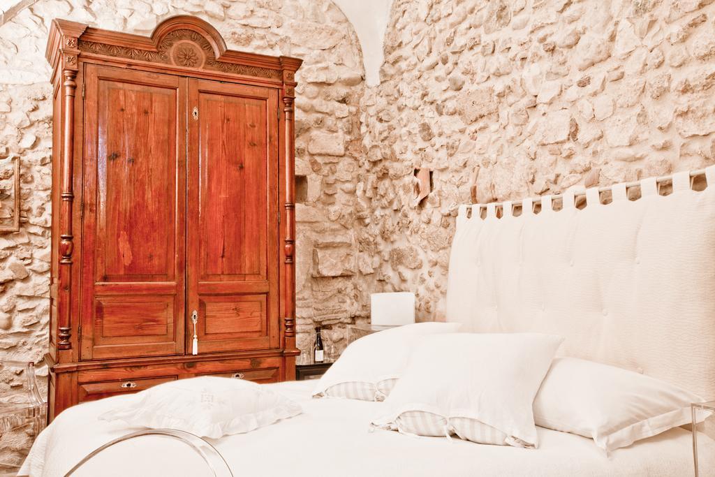 B&B Il Marchese Del Grillo Sulmona Phòng bức ảnh